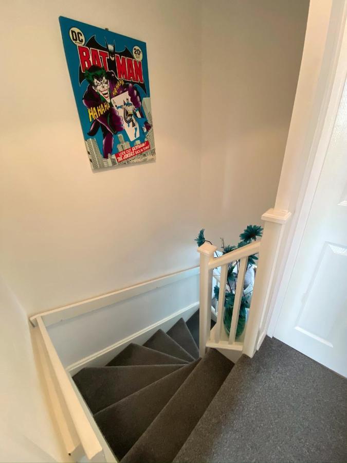 2 Bedroom Private House Near Bedford Town And Train Station Exterior foto