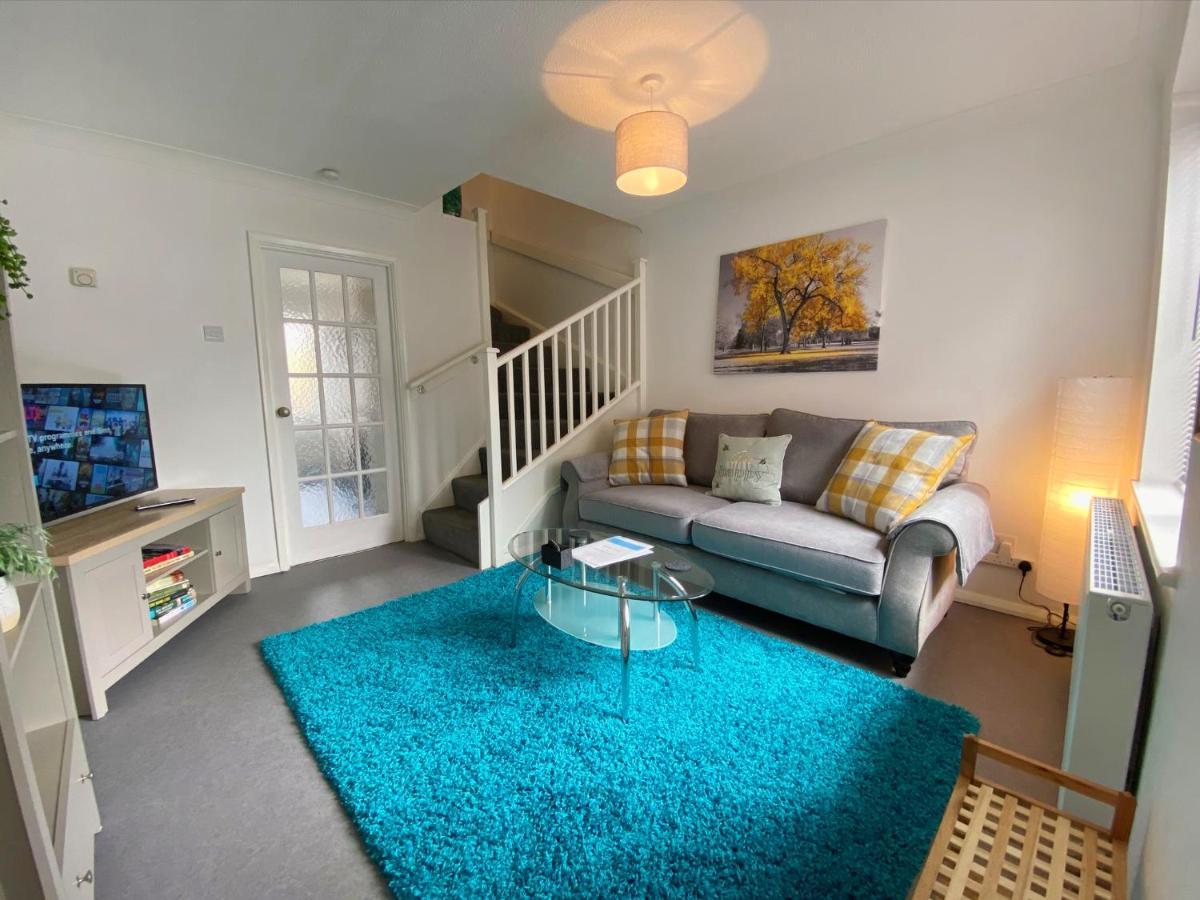 2 Bedroom Private House Near Bedford Town And Train Station Exterior foto